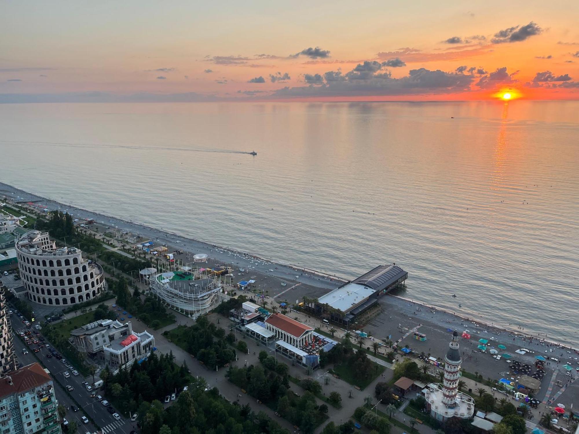 Orbi City Sun Tower 43 Floor Batumi Exteriér fotografie