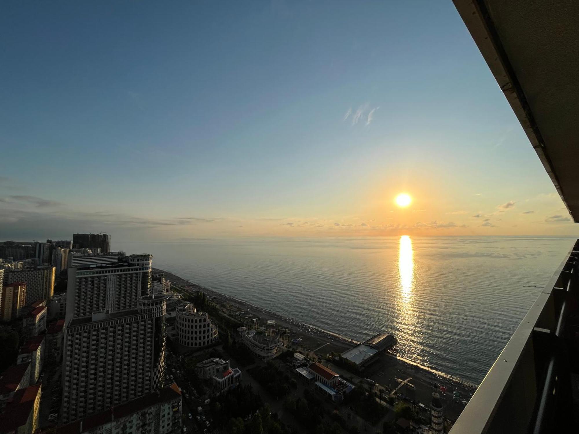 Orbi City Sun Tower 43 Floor Batumi Exteriér fotografie